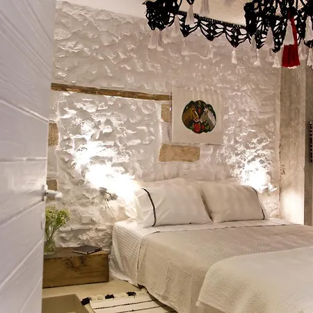Boutique Near Acropolis Apartment *